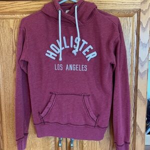 Hollister hoodie size XS🥰